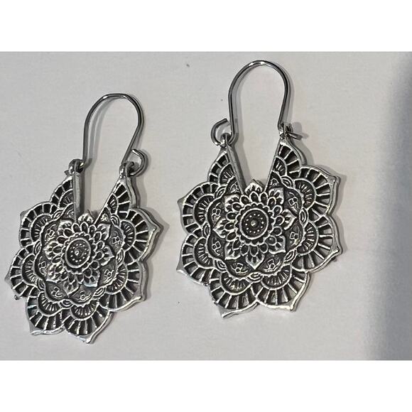 NEW Boho Mandala Flower Gold OR Silver Drop Dangle Tribal Ethnic Hoop Earrings - Picture 8 of 9
